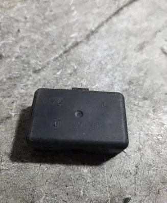 Mercedes-Benz E W210 Rain sensor 2108205710 00600000