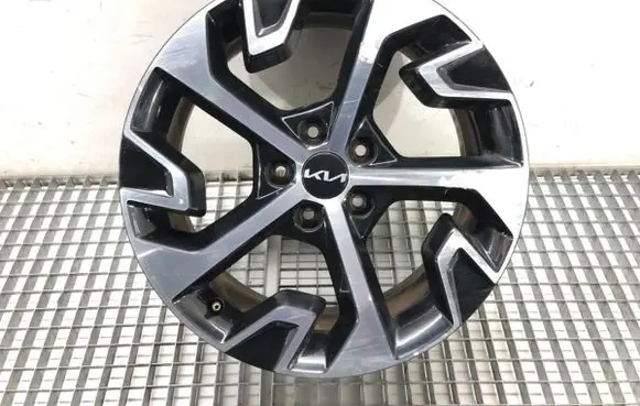 R18 alloy rim