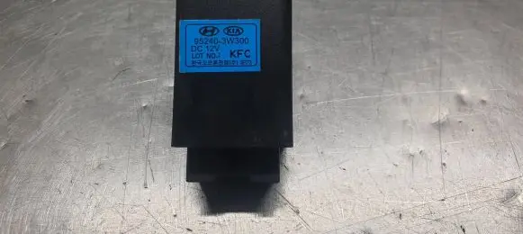 KIA Sportage Other relay 952403W300
