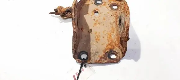 Volkswagen PASSAT B3 Bracket in trunk/boot 
