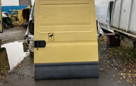 Iveco Daily 3rd gen Side sliding door 500323933