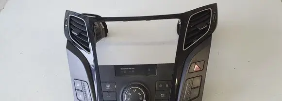 Hyundai i40 Climate control unit