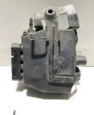 Volkswagen Golf V Central locking vacuum pump 1K0906279B