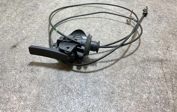 Opel Grandland X Engine bonnet (hood) release handle