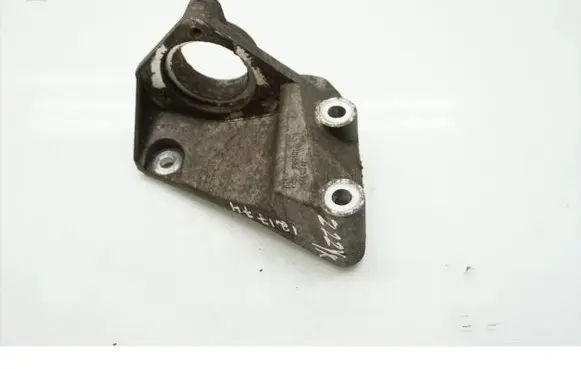 Opel Vectra C Engine mounting bracket 9186591 644124471