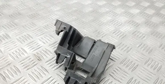 Volkswagen Jetta VI Bumper support mounting bracket corner 5C6807393A