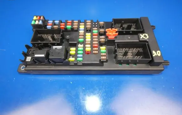 Jaguar XJ X351 Fuse box set BW9314F041AB 51945R210 004561899