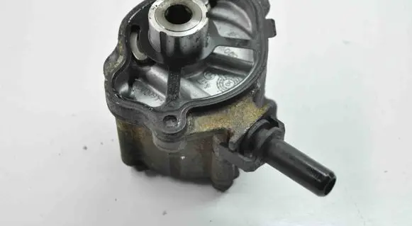Mercedes-Benz Sprinter W906 Vacuum pump