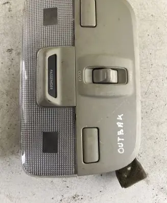 Subaru Outback Front seat light VC12008