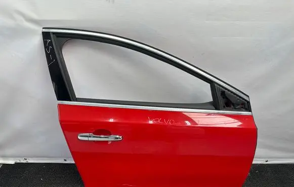 Volvo V40 Front door