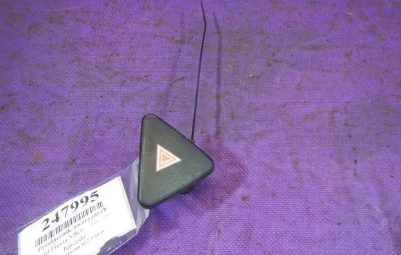 Ford Fiesta Hazard light switch 