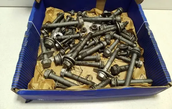 Nuts/bolts