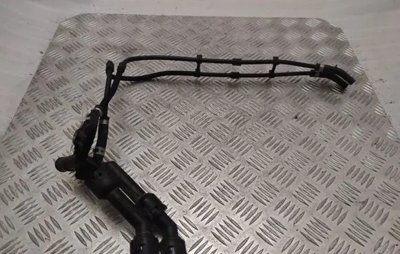 Audi A5 Sportback 8TA Engine coolant pipe/hose 04L122157AC