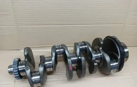 Volkswagen PASSAT B8 Crankshaft 04LDE
