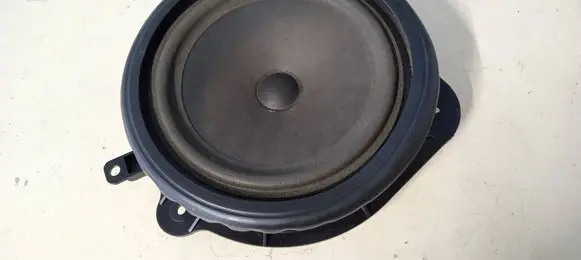 Audi A3 S3 8P Front door speaker 8P0035411