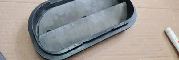 Audi A7 S7 4K8 Quarter panel pressure vent 6R0819465B