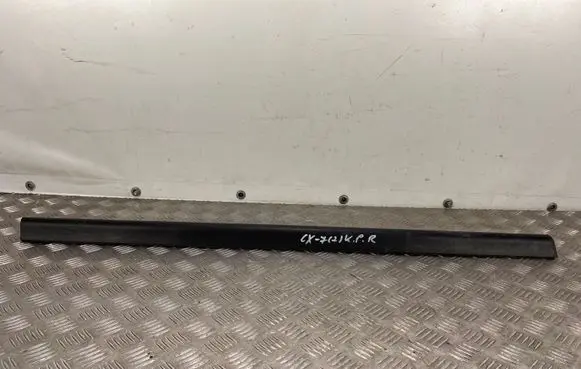Mazda CX-7 Front door trim (molding) EG2151RB1