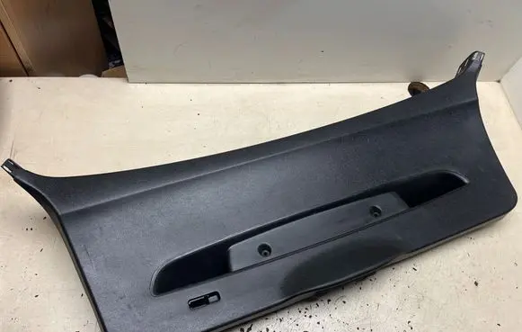 BMW 1 E81 E87 Tailgate/boot lid cover trim 7169975
