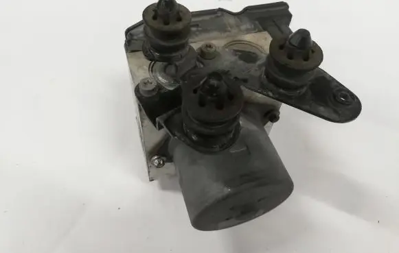 Volkswagen PASSAT B7 ABS Pump 3AA614109N