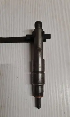 Volvo S40, V40 Fuel injector 7700875036 0432193753