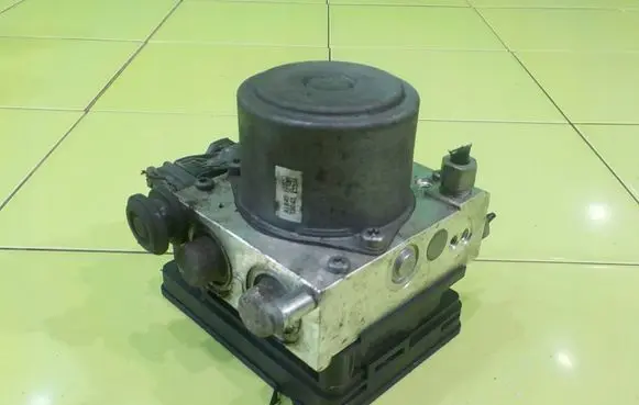 Opel Insignia A ABS Pump 122505659