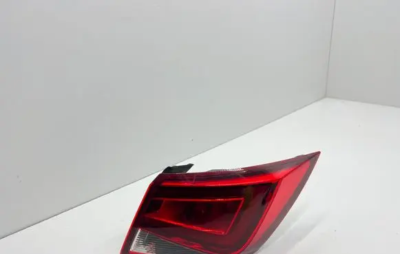 Rear/tail lights