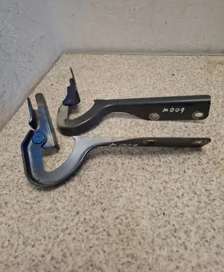 Suzuki Jimny Engine bonnet/hood hinges