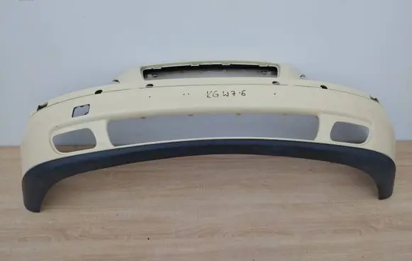 Volvo V70 Front bumper 09484238