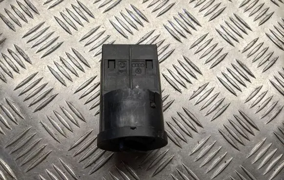 Volkswagen Golf IV Light switch 1C0941531