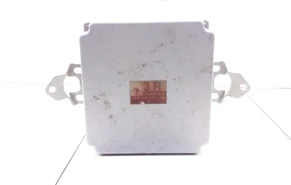 Subaru Forester SF Engine control unit/module 22611AG322 A18000D8N