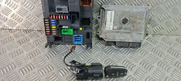 Citroen C4 Cactus Engine ECU kit and lock set 9807532080