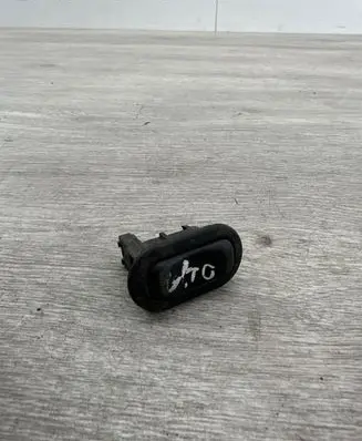Opel Zafira A Electric window control switch 13363100 90561388