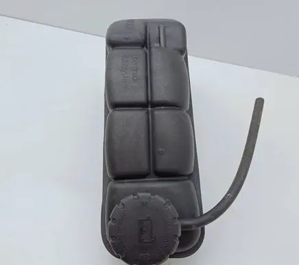 Mercedes-Benz E W210 Coolant expansion tank/reservoir 2105000549