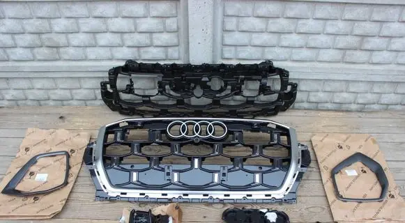 Audi Q7 4M Front bumper upper radiator grill 4M0853651BP
