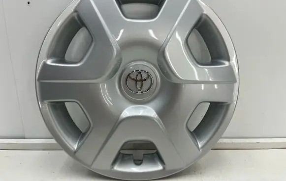 Toyota Yaris R14 wheel hub/cap/trim 426020D090