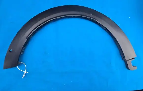 Mini Cooper Countryman F60 Front arch trim 7389365