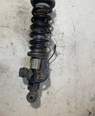 BMW 6 F12 F13 Rear shock absorber/damper 6850963