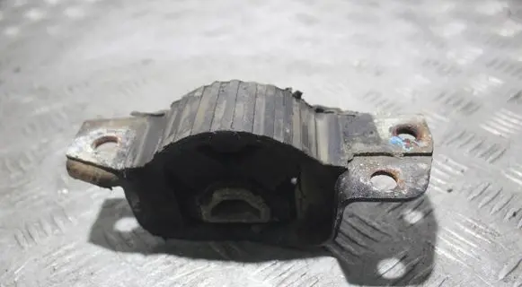 Fiat Linea Gearbox mount 214TTA236