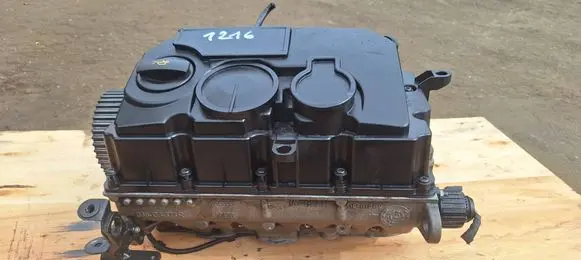Volkswagen PASSAT B6 Engine head BMP 038103373