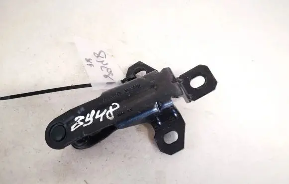 Volvo XC90 Rear door lock loop/hook striker 30636912