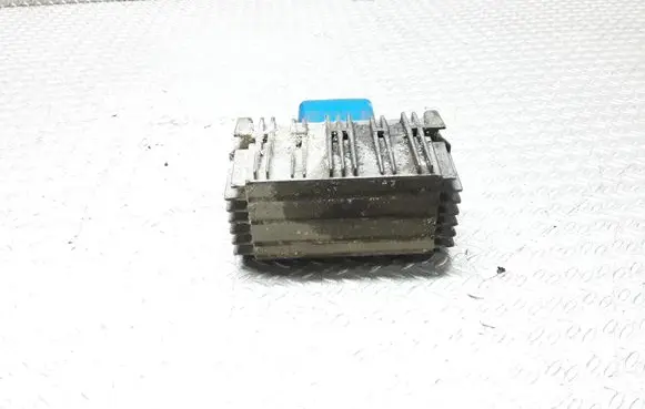 Opel Signum Glow plug pre-heat relay 55353011