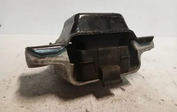 Volkswagen Caddy Engine mount vacuum valve 1k0199555m
