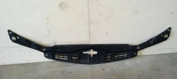 Honda Accord Engine bonnet/hood lock trim molding 
