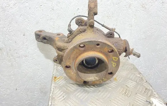 Opel Movano B Front wheel hub