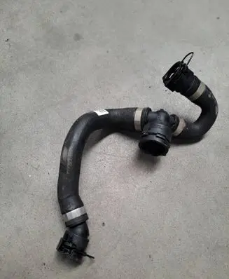 BMW 4 F32 F33 Engine coolant pipe/hose 8616531 1495581