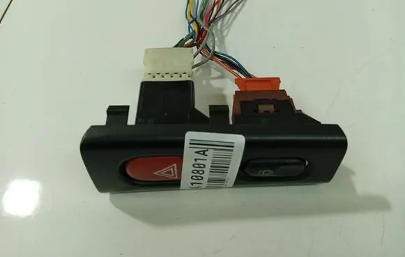 Renault Laguna I Hazard light switch 