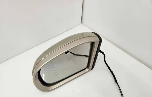 Mercedes-Benz C W203 Front door electric wing mirror 413133417