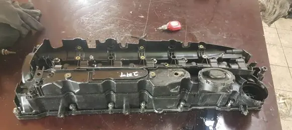 BMW 5 E60 E61 Rocker cam cover 15265812