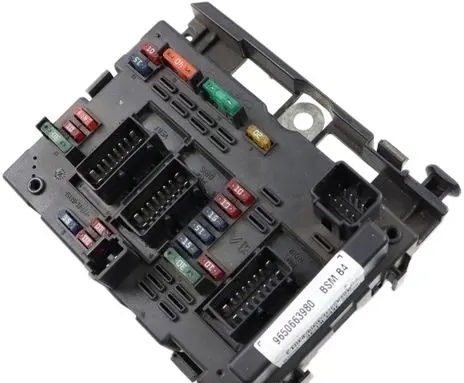 Peugeot 307 Fuse module 9650663980 BSMB4