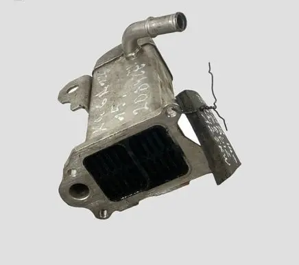 Ford Kuga II EGR valve cooler V29004027 MM111BL